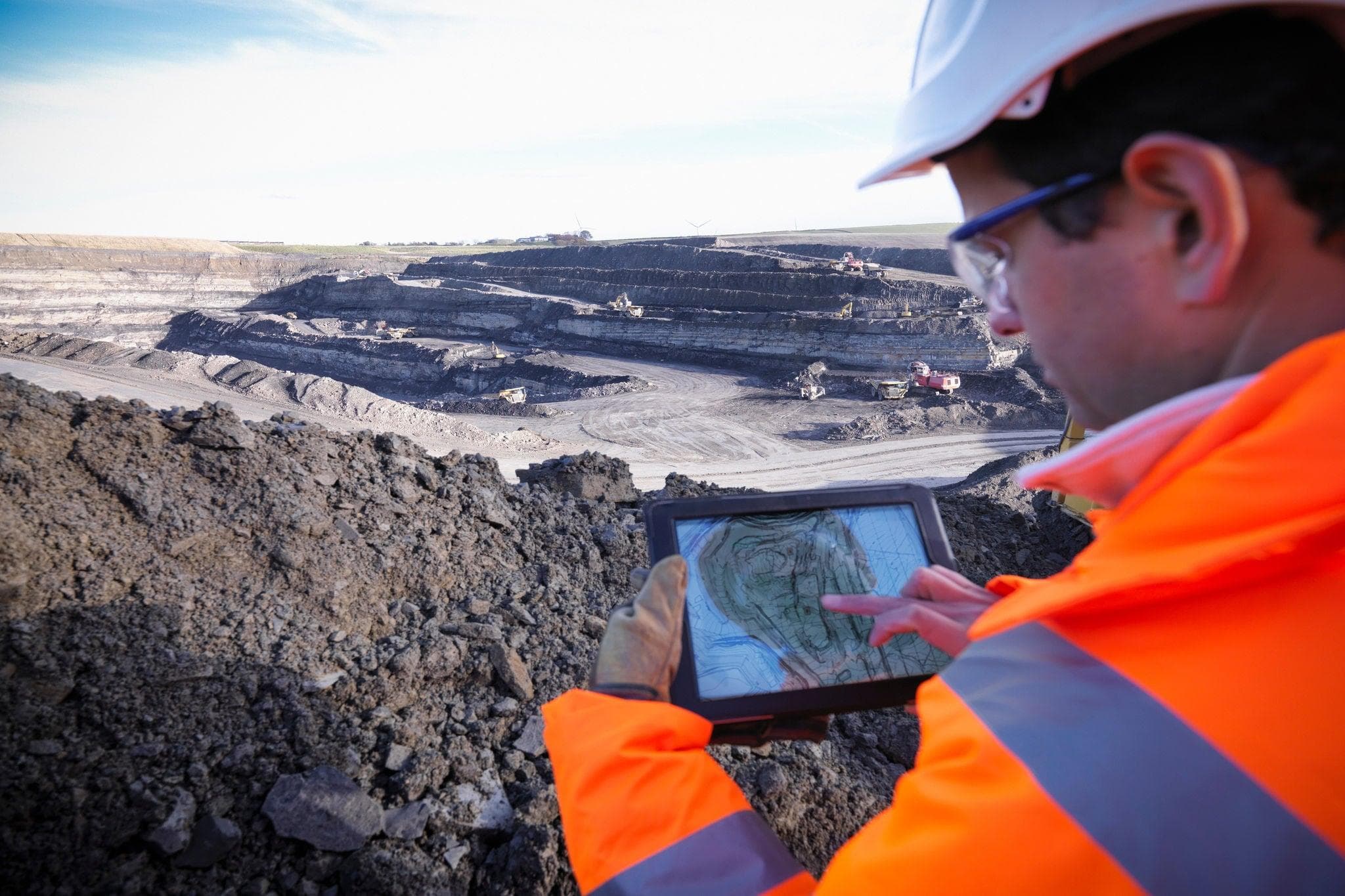 Digital Pit Management & Geotechnical Monitoring